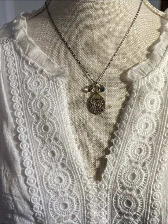 Sleeveless Ivory Midi Dress with Lace Trim - Picture 6 of 7